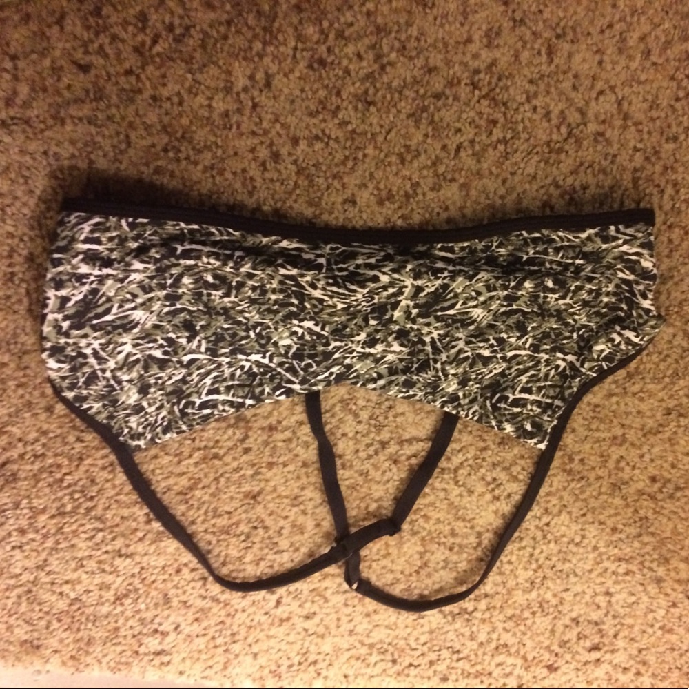 Lululemon sports bra with caged back